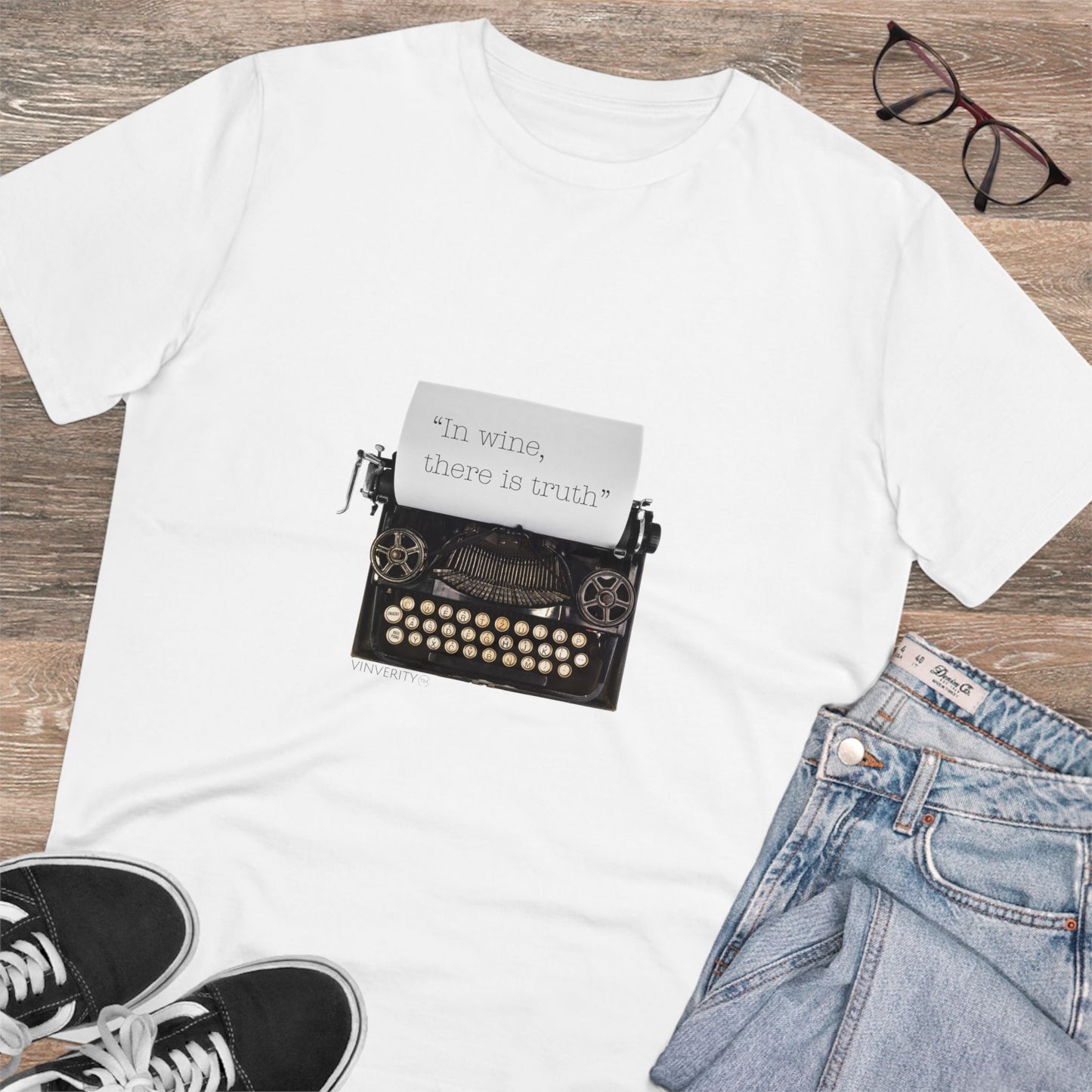 "In wine, there is truth" Organic T-Shirt